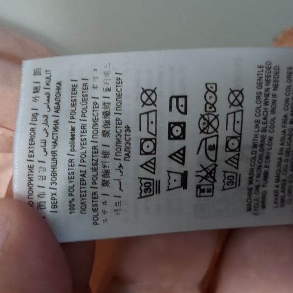 Guess Sleeveless Blouse - Picture 4 of 5